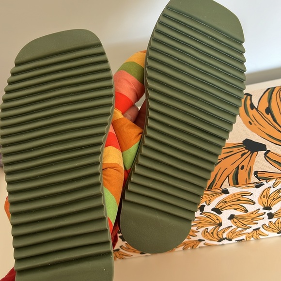 Farm Rio Pineapple Puffy Flip Flop - Picture 5 of 6